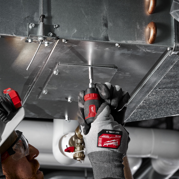 Milwaukee Power Tools, , Milwaukee 8 in 1 Compact Ratcheting Multibit Screwdriver