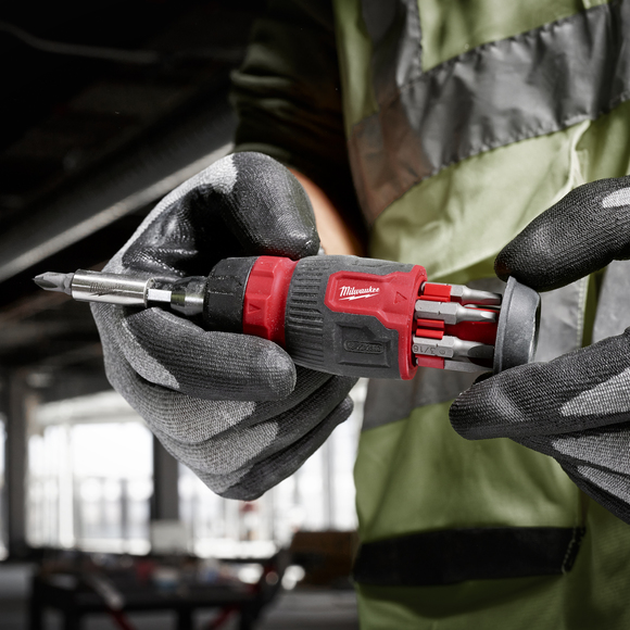 Milwaukee Power Tools, , Milwaukee 8 in 1 Compact Ratcheting Multibit Screwdriver