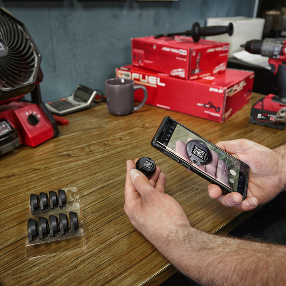 Milwaukee Power Tools, , Milwaukee BTT-1 One-Key Bluetooth tracker - 1pc