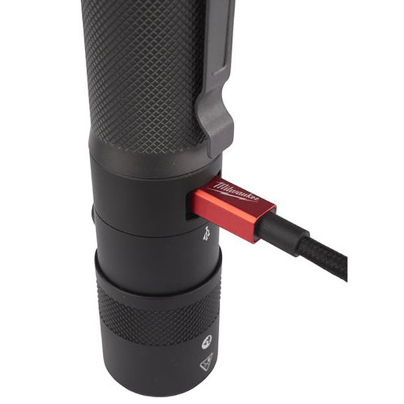 Milwaukee Power Tools, , Milwaukee L4TMLED-301 Twist Focus Flashlight 1100 Lumen