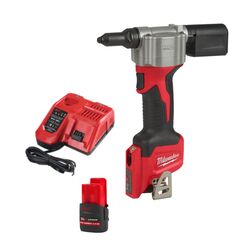 Milwaukee M12BPRT-251 Pop Rivet Tool 1 Battery Kit