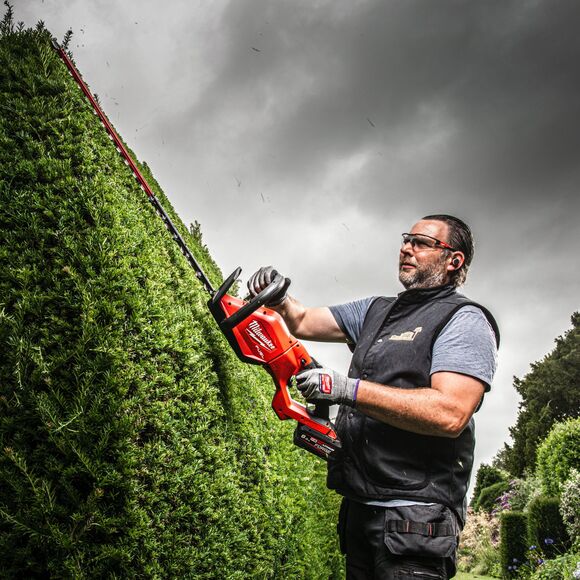 Milwaukee Power Tools, , Milwaukee M18FHET75G2-0 Gen 3 75cm Hedge Trimmer