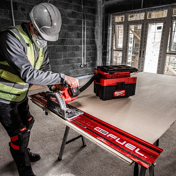 Milwaukee M18FPS 552P Fuel Plunge Saw Rails Kit