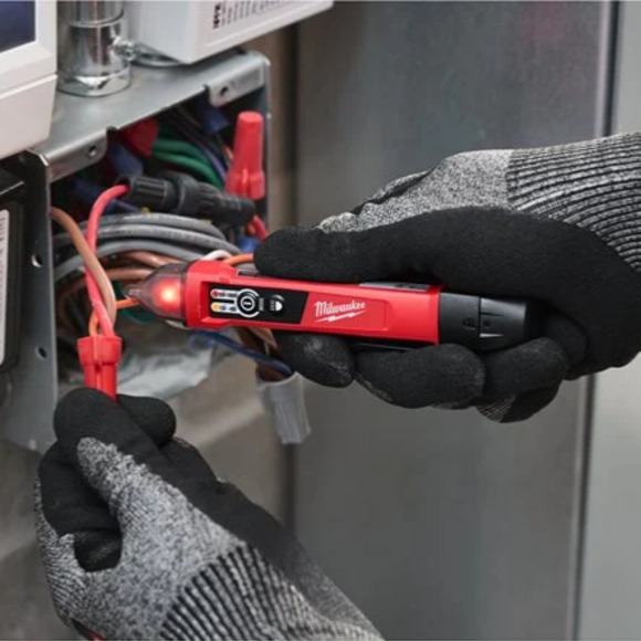 <BRAND>, Milwaukee NCVDDF Non-Contact Voltage Detector